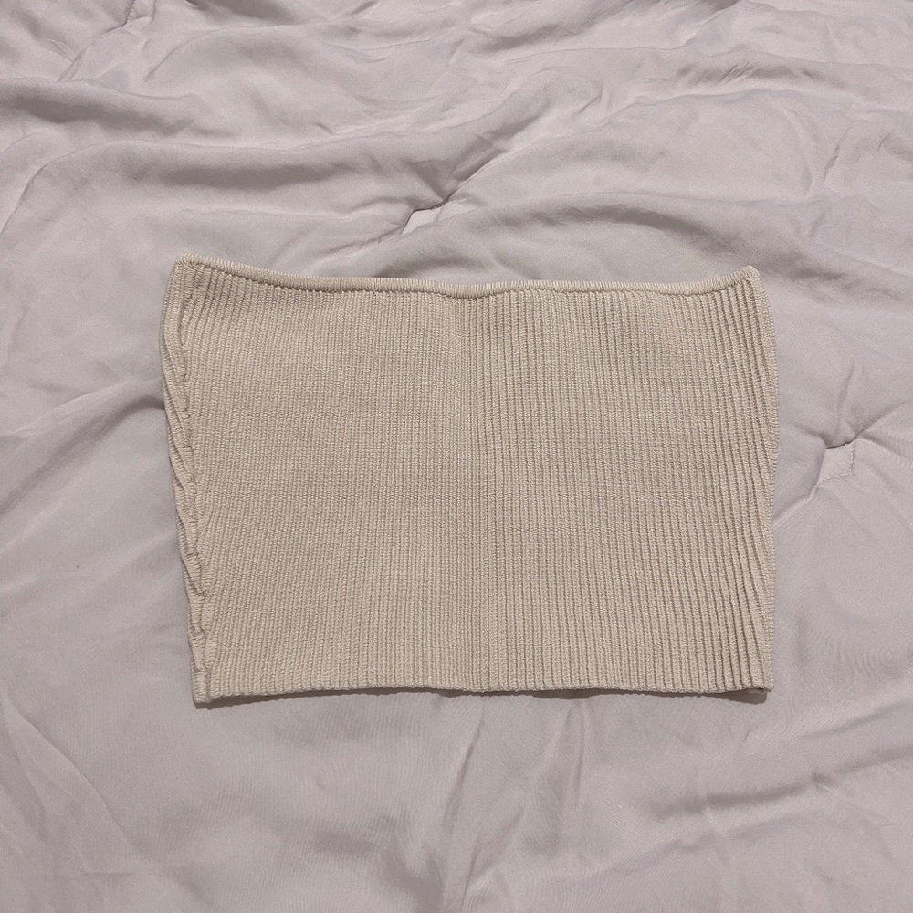 Aritzia Babaton Sculpt Knit Cropped Tube Top